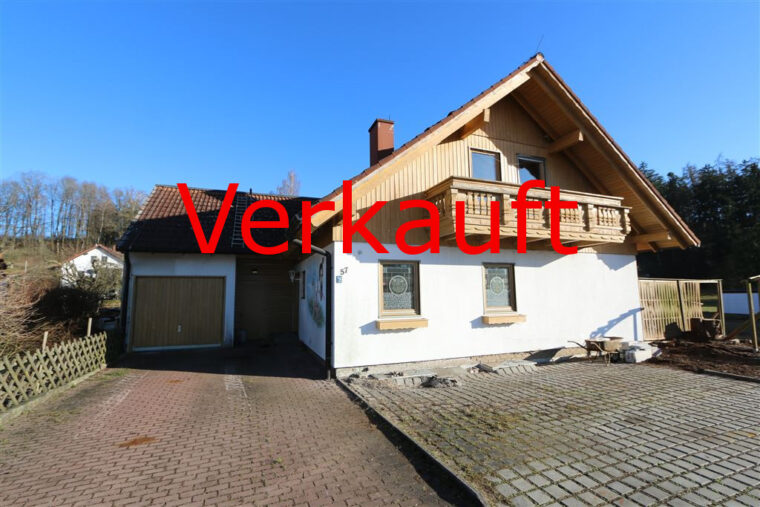 Rubrik Verkauf mit Haus und Schlüssel von SchmidlkoferImmobilien Florian Schmidlkofer Loiching 