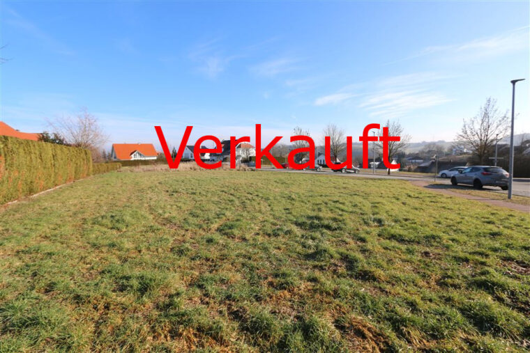 Rubrik Verkauf mit Haus und Schlüssel von SchmidlkoferImmobilien Florian Schmidlkofer Loiching 